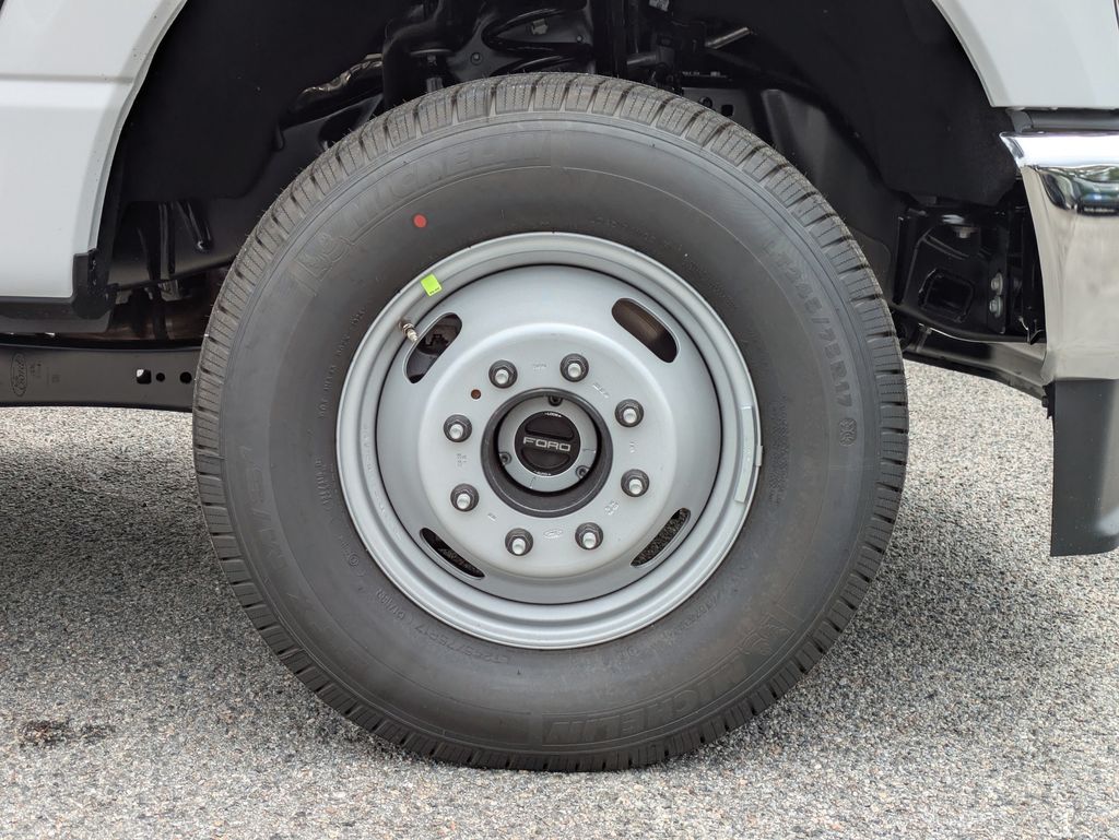 2026 Ford F-350 Chassis XL
