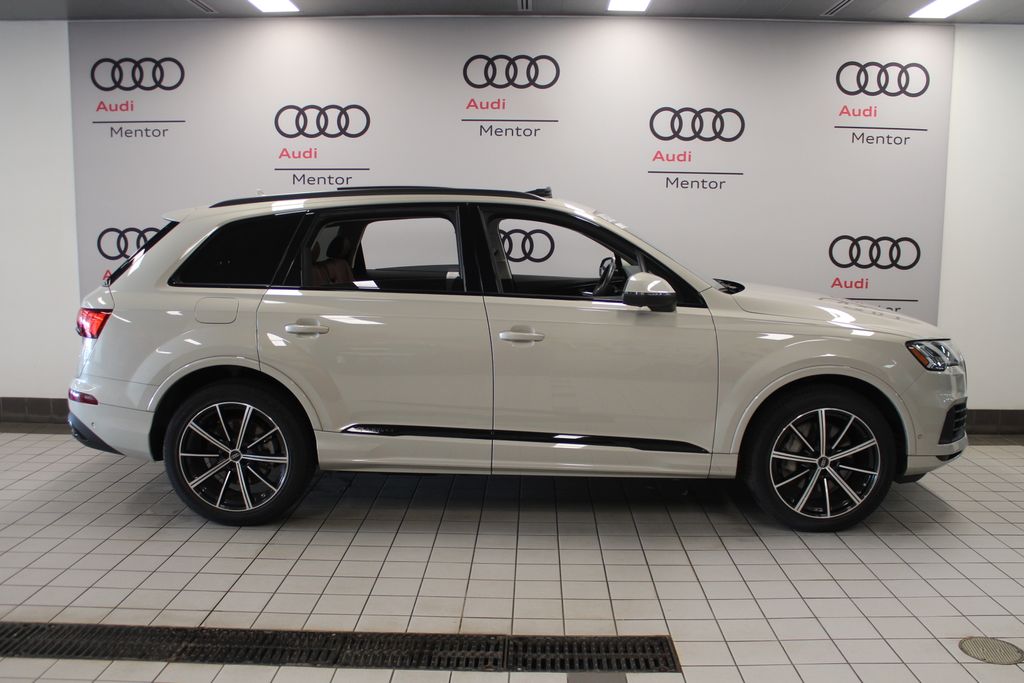 Thumbnail: 2023 Audi Q7 - 7