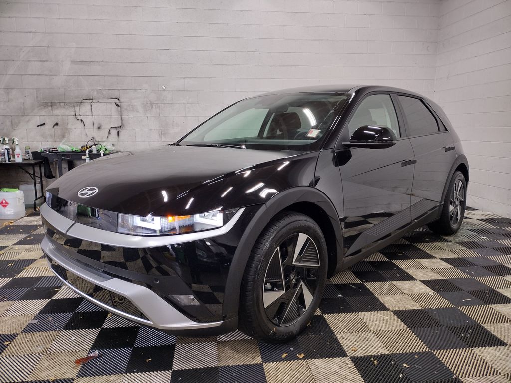 2026 Hyundai IONIQ 5 SE Standard Range