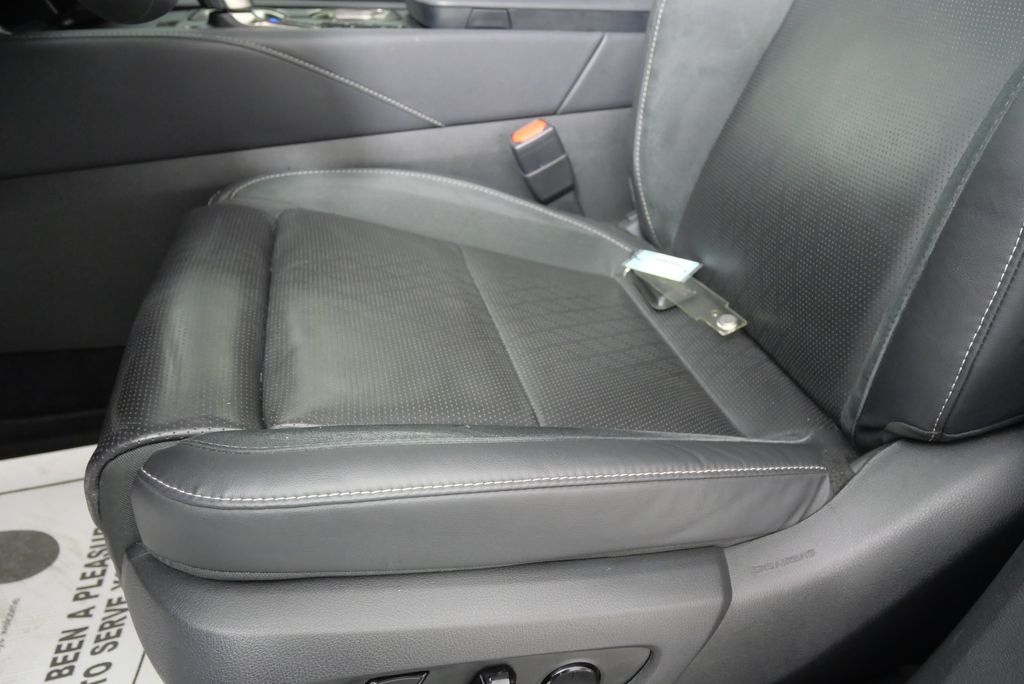 2023 Lexus RX Hybrid 350h Luxury 9