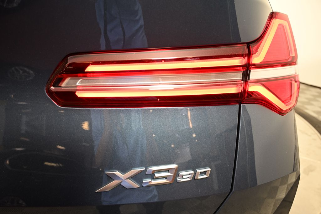 Thumbnail: 2025 BMW X3 - 11