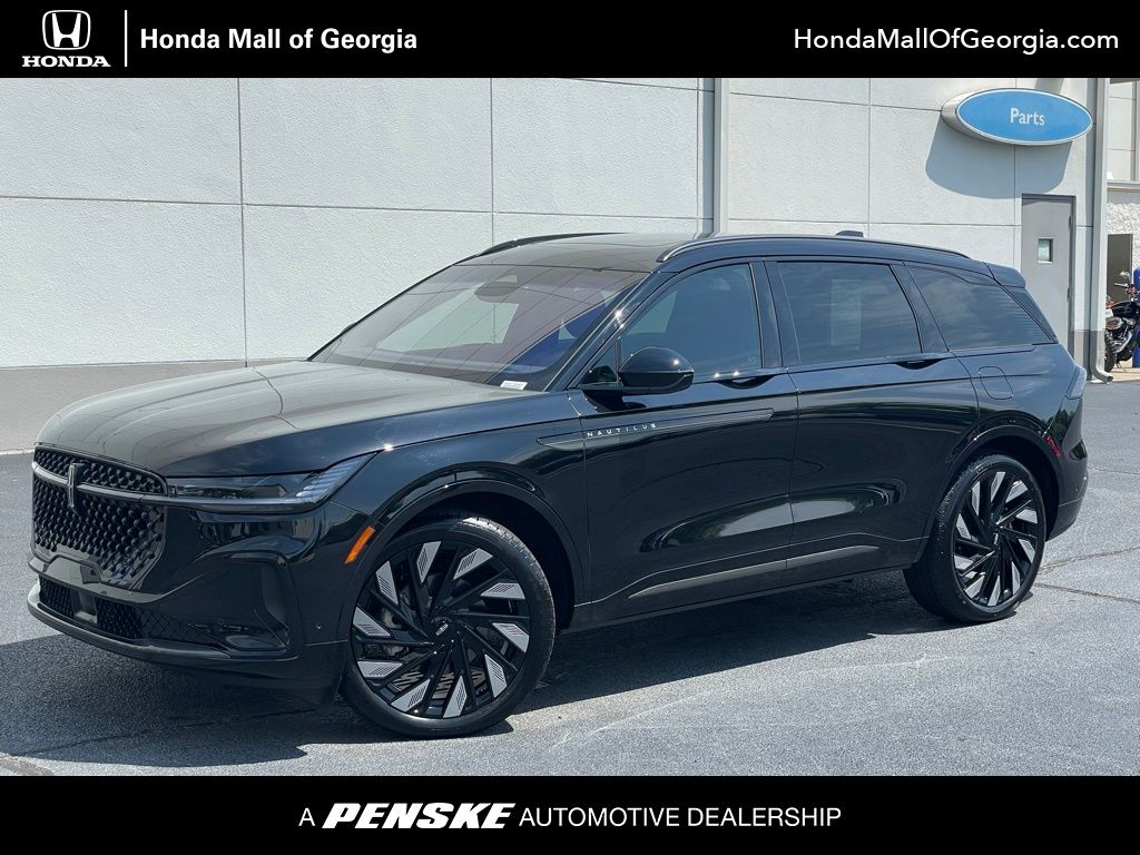 2024 Lincoln Nautilus Reserve Hero Image