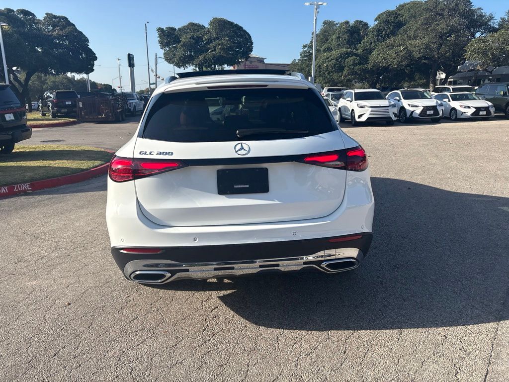 Thumbnail: 2024 Mercedes-Benz GLC - 4