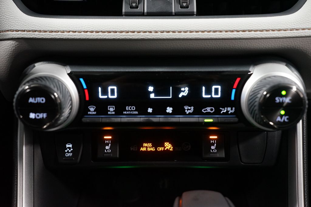 Thumbnail: 2025 Toyota RAV4 - 20