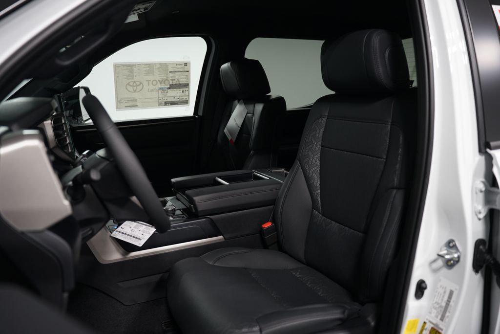 2025 Toyota Tundra SR5 28