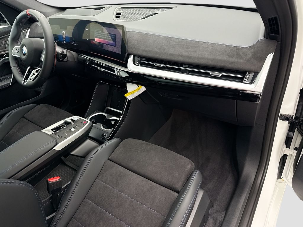 Thumbnail: 2026 BMW X1 - 16