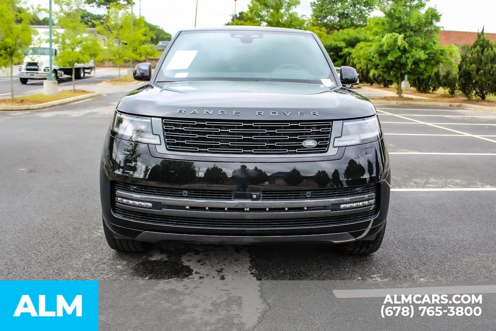 Used 2024 Black Land Rover SE image 10