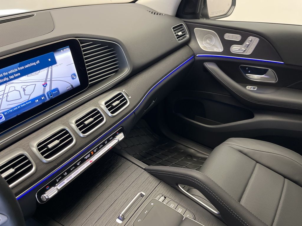 Thumbnail: 2026 Mercedes-Benz GLE - 21