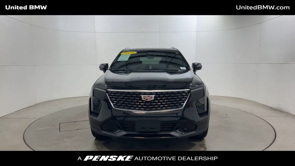 Thumbnail: 2024 Cadillac XT4 - 3