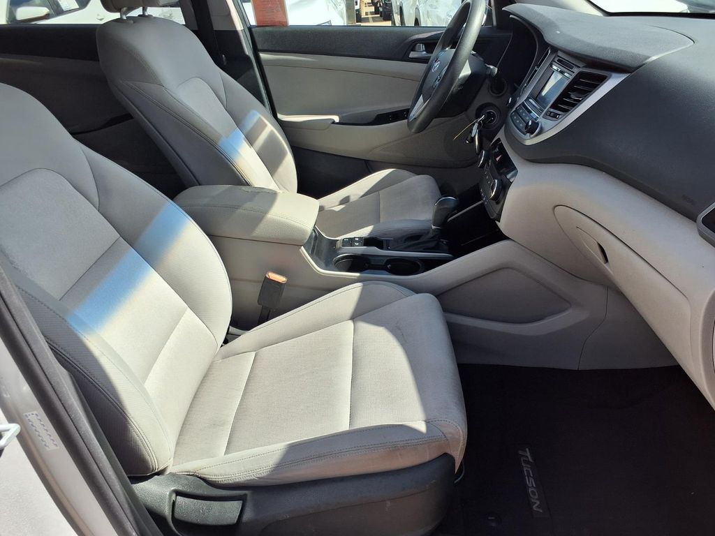 2017 Hyundai Tucson SE Silver at Baytown Hyundai