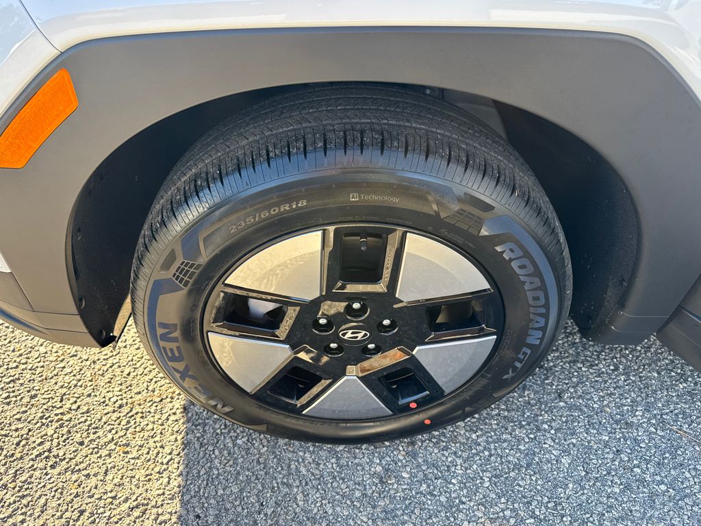 New 2026 White Hyundai SE image 22