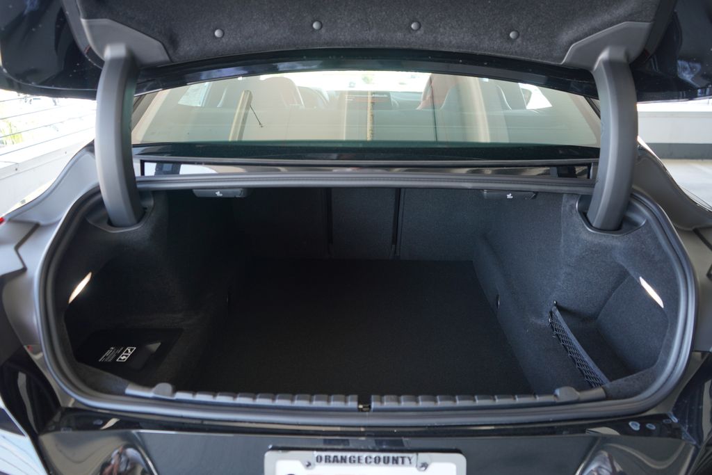 Thumbnail: 2026 BMW 8 Series - 21