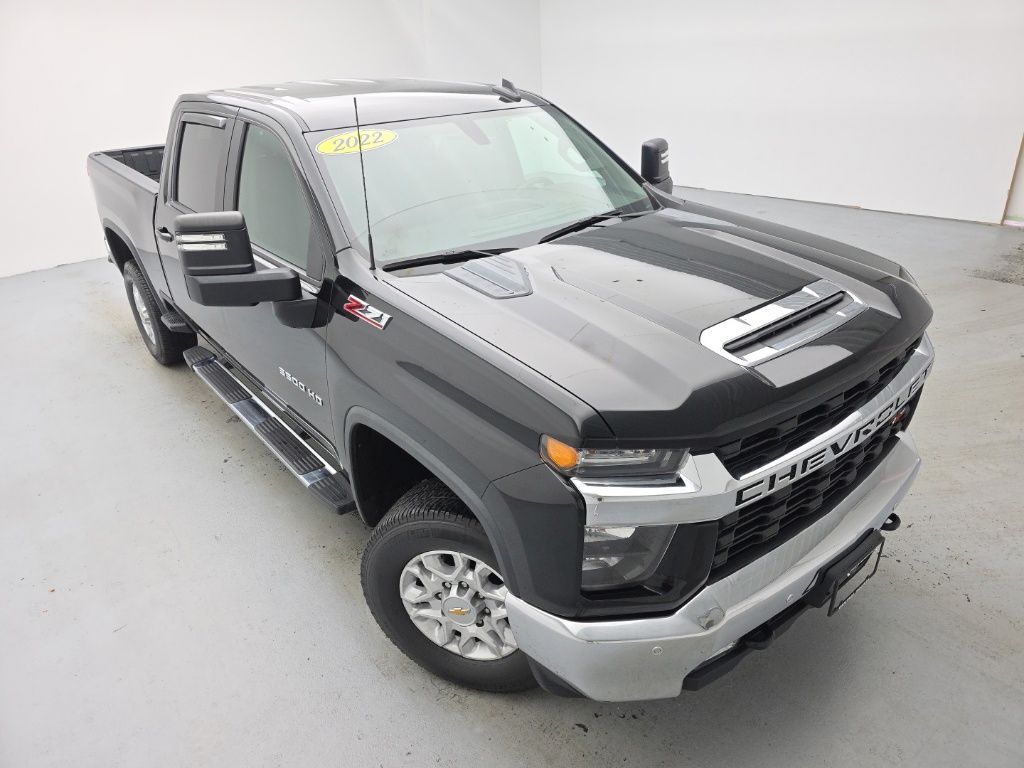  2022 Chevrolet Silverado 3500HD LT Crew Cab 4WD   