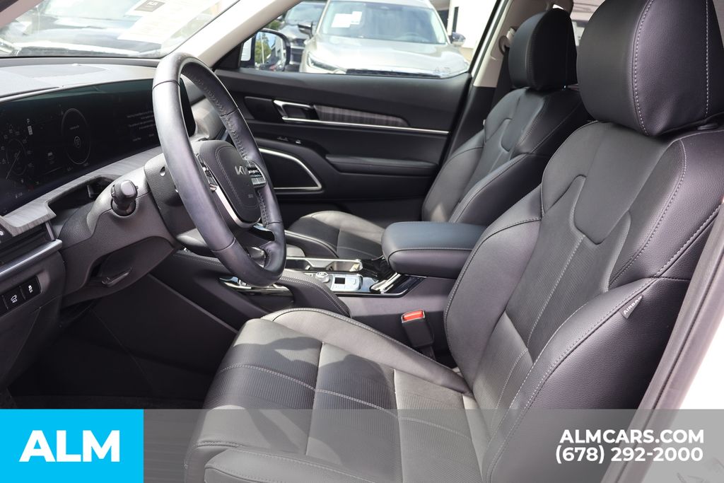Used 2024 White Kia SX image 10