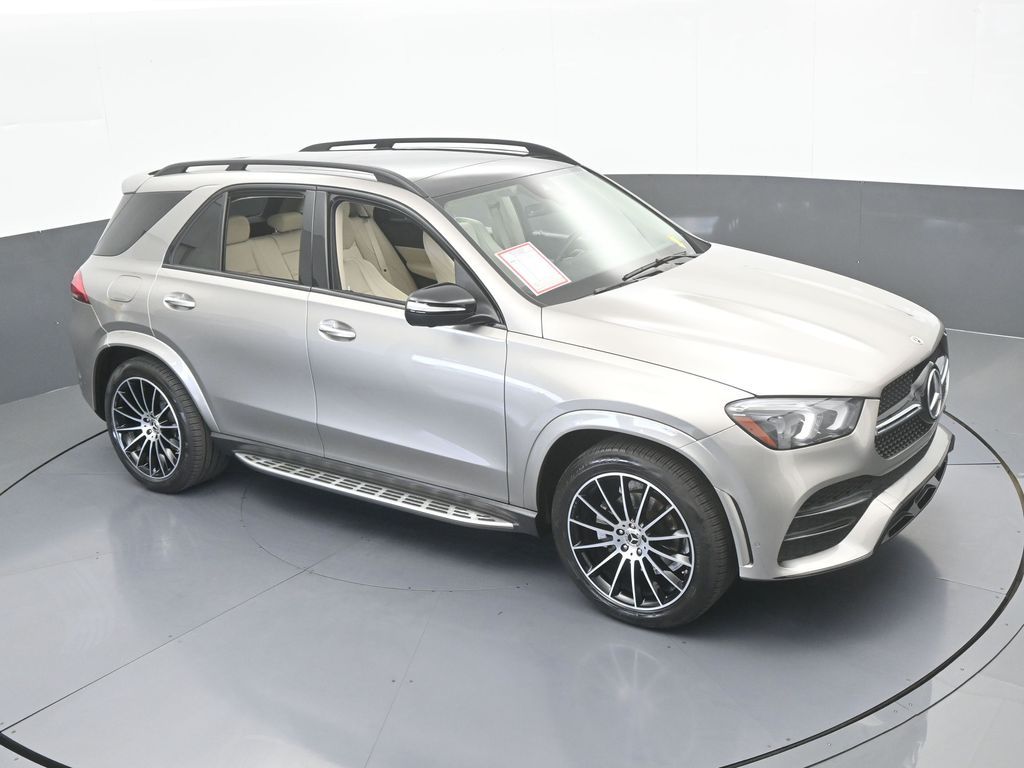 Used 2022 Gold Mercedes-Benz GLE 350 image 56