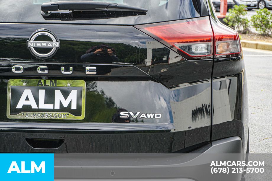 Used 2023 Black Nissan SV image 12