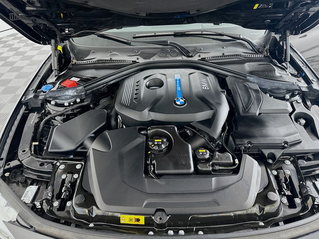 2018 BMW 3 Series 330e iPerformance 31