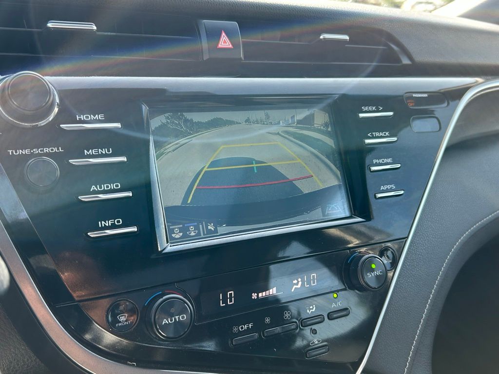 2018 Toyota Camry XSE 17