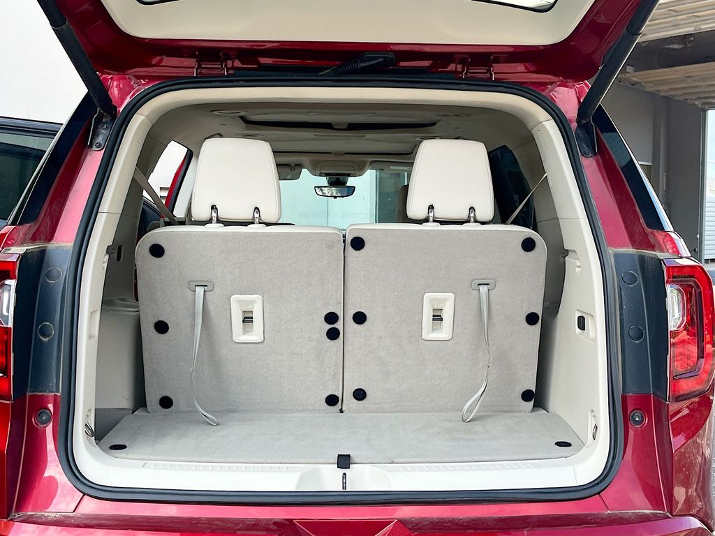 Used 2022 Red GMC Denali image 29