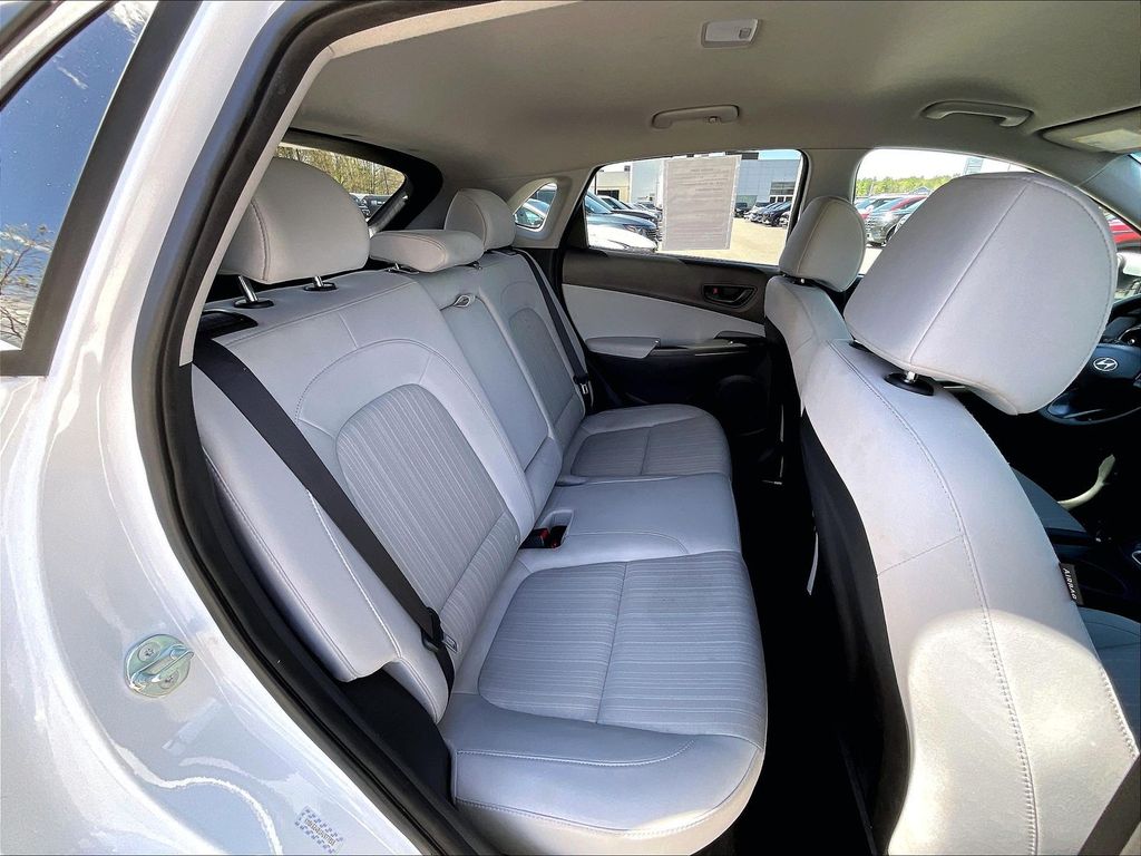 2023 Hyundai Kona — photo 14