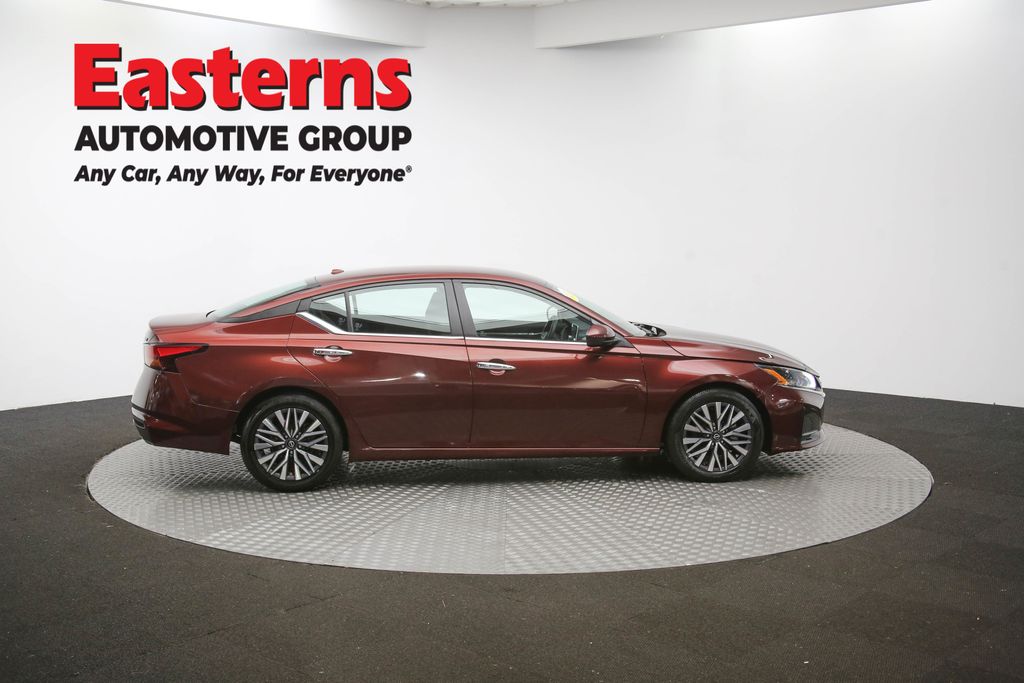 Used 2023 Red Nissan 2.5 SV image 42