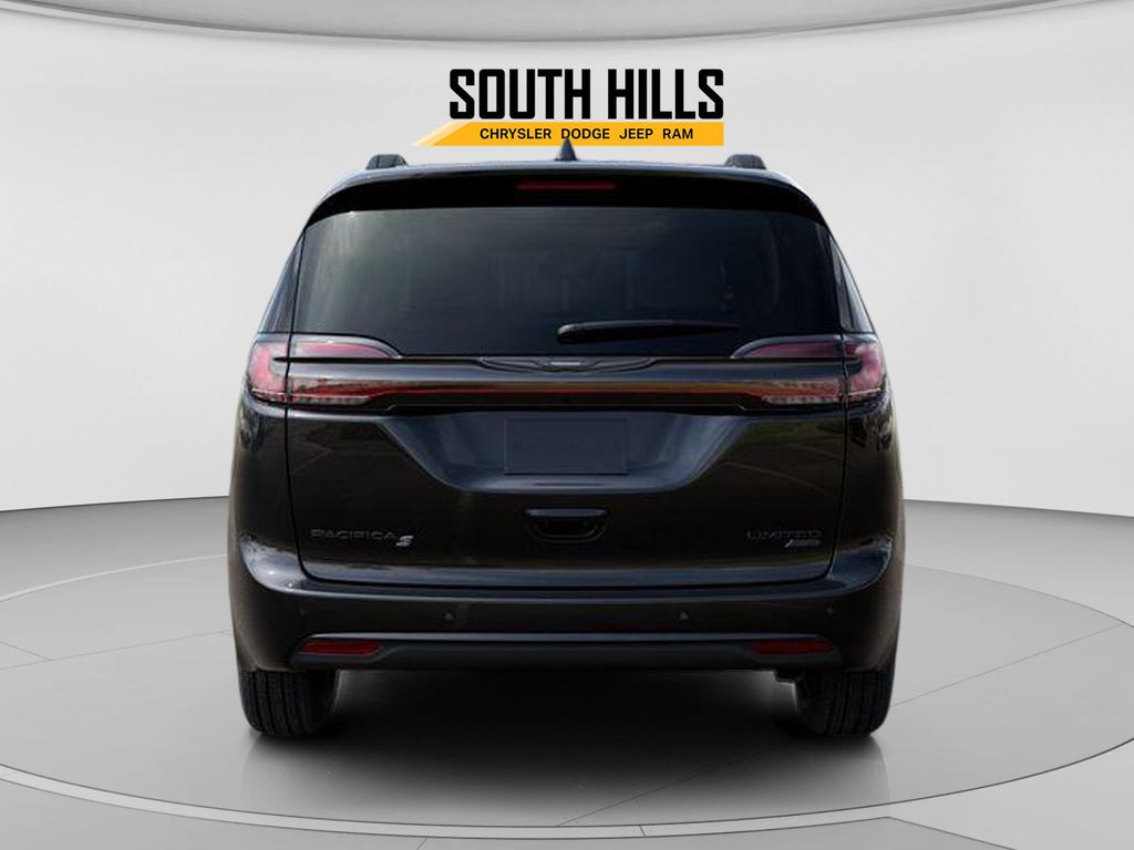 2026 Chrysler Pacifica Limited Black at South Hills CDJR