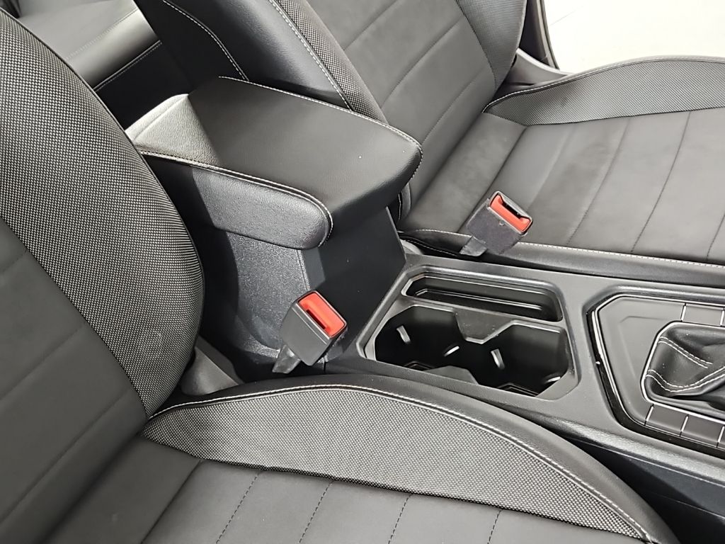 Thumbnail: 2023 Volkswagen Taos - 16