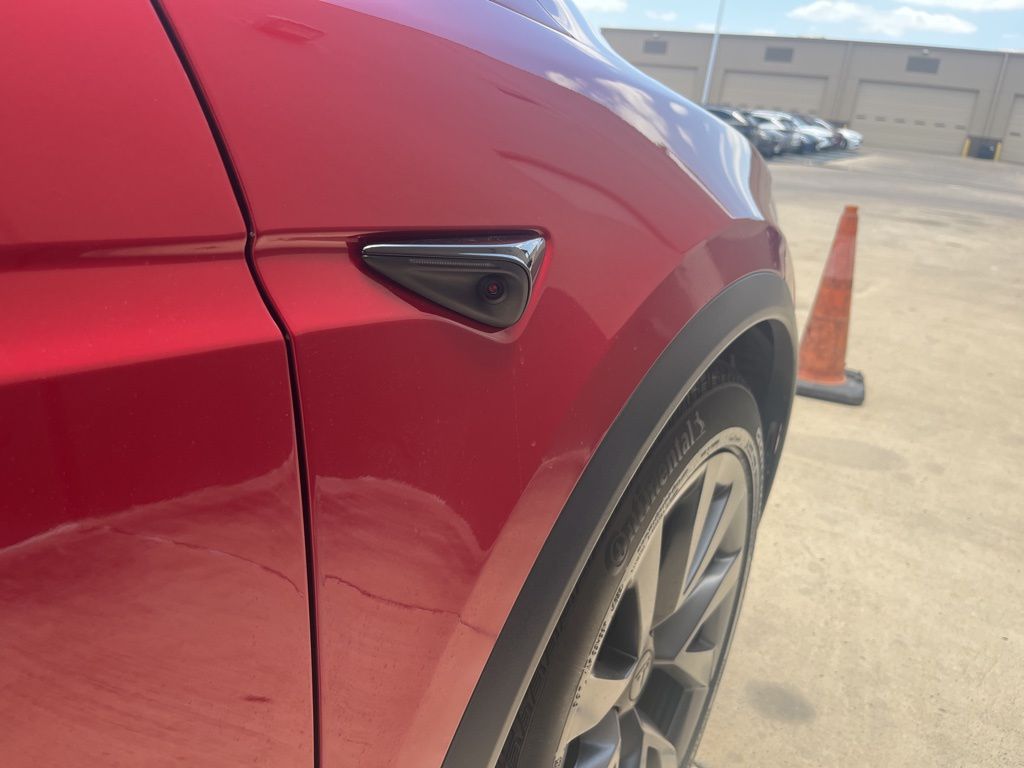 2024 Tesla Model X  8