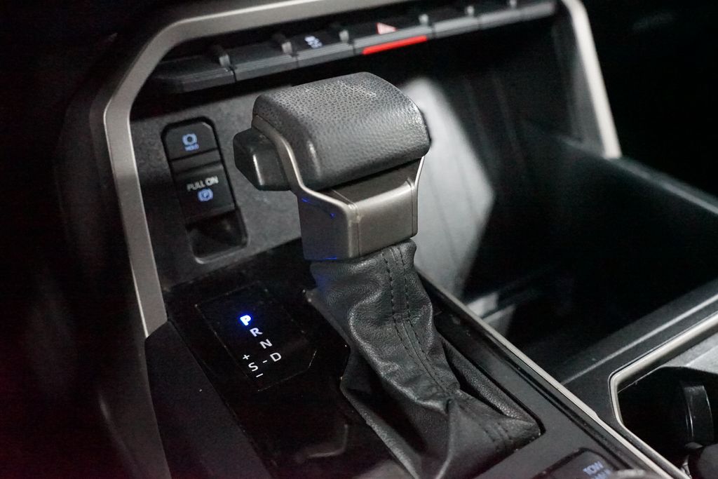 Thumbnail: 2022 Toyota Tundra - 23