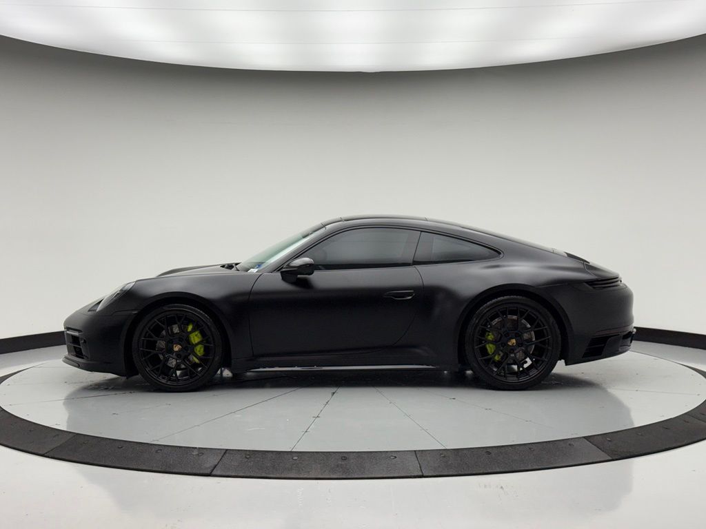 Thumbnail: 2022 Porsche 911 - 2