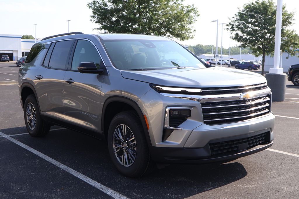 Thumbnail: 2026 Chevrolet Traverse - 3