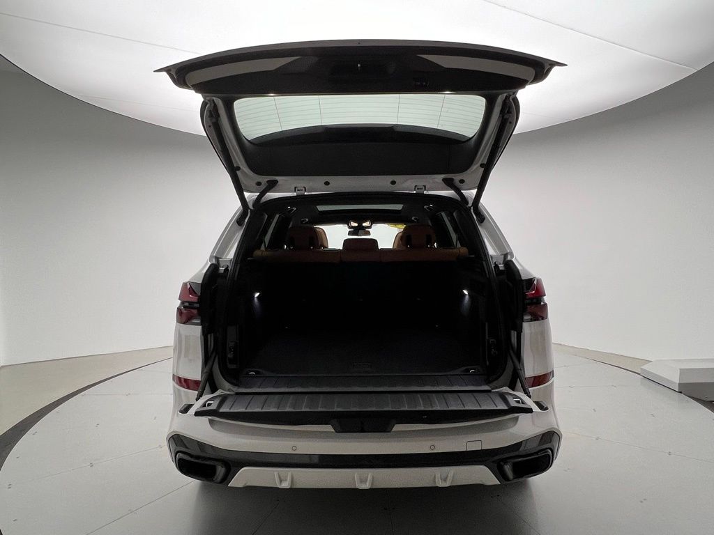 Thumbnail: 2024 BMW X5 - 5