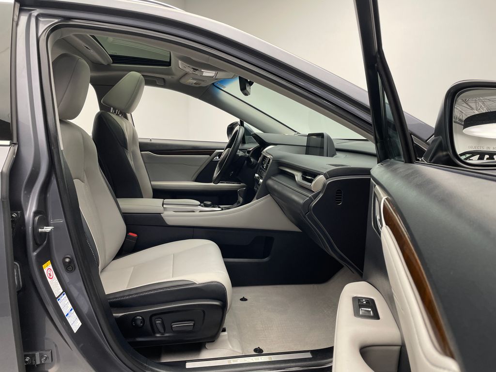 2019 Lexus RX Hybrid 450h 17
