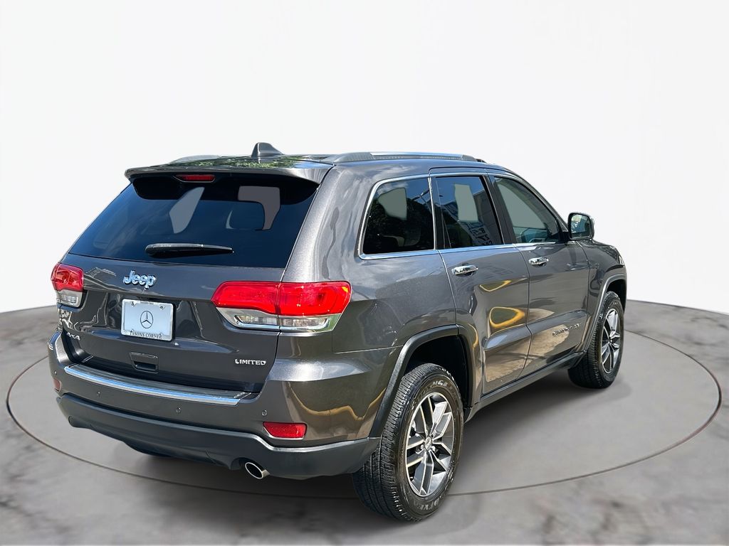 Thumbnail: 2017 Jeep Grand Cherokee - 4