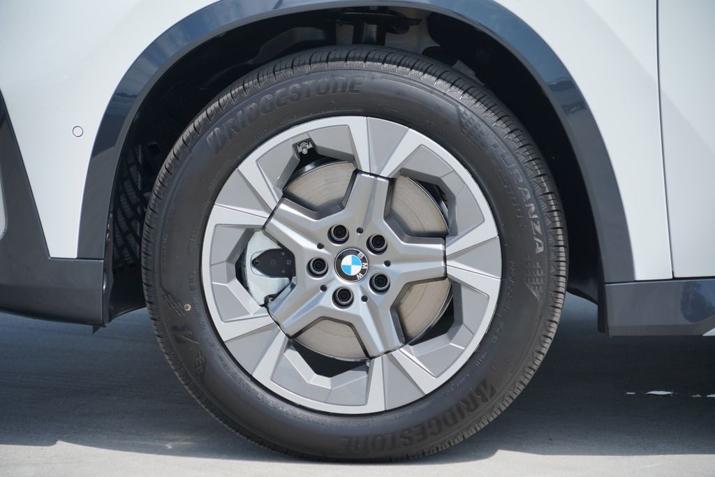 Thumbnail: 2027 BMW X1 - 5