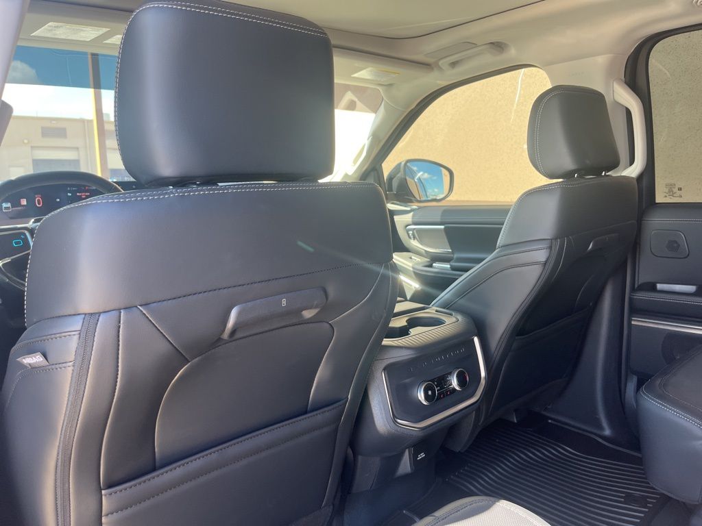 Thumbnail: 2025 Ford Expedition MAX - 20