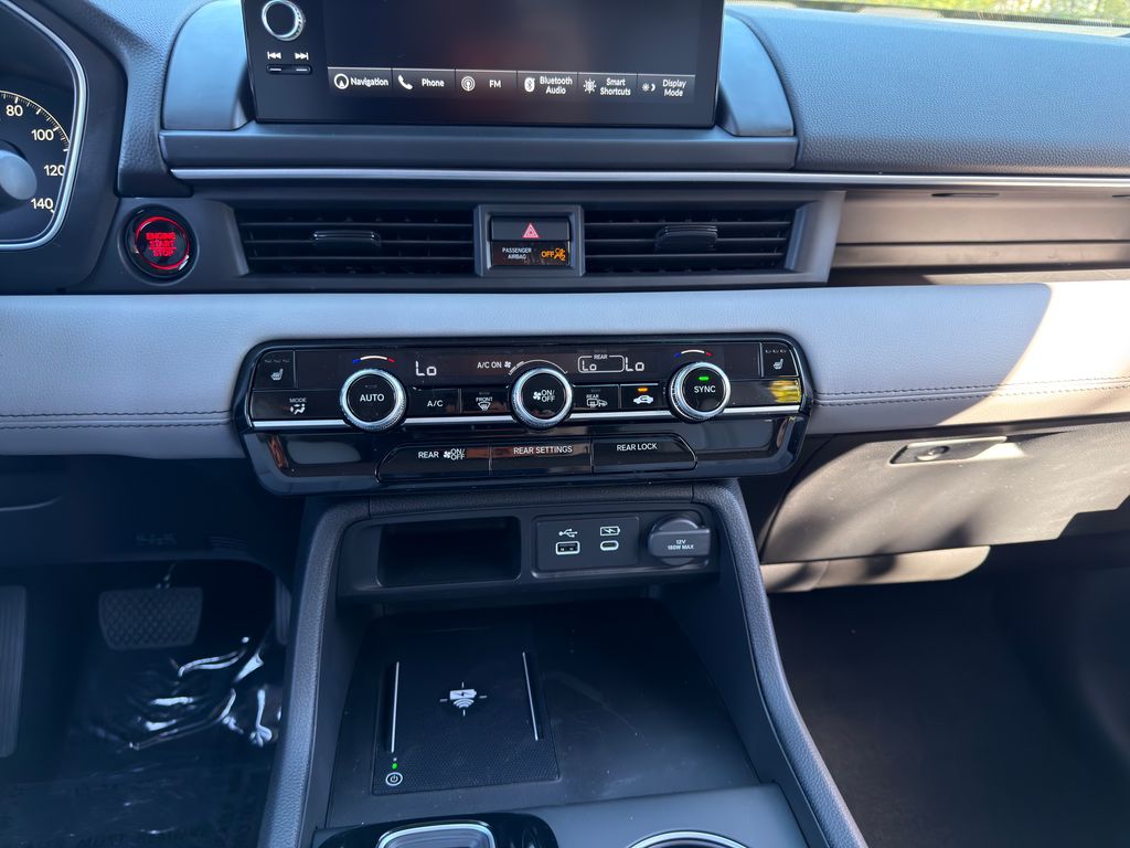 Thumbnail: 2025 Honda Pilot - 16