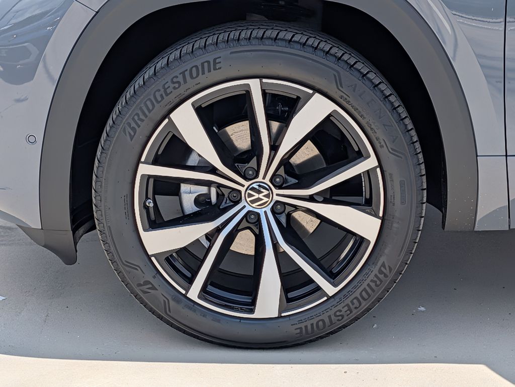 2026 Volkswagen Atlas 2.0T SEL Premium R-Line - 8