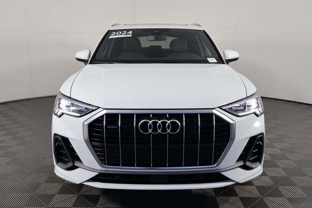 Thumbnail: 2024 Audi Q3 - 2