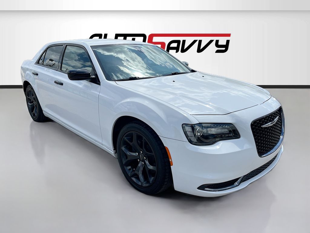 2020 Chrysler 300 Touring
