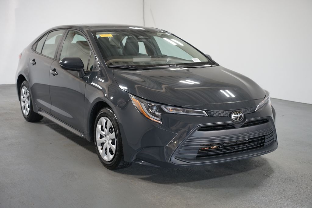 Thumbnail: 2024 Toyota Corolla - 3