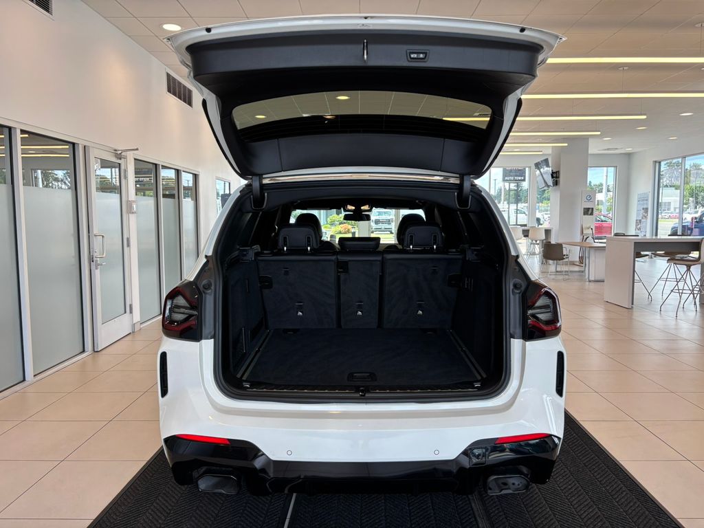 2022 BMW X3 M40i