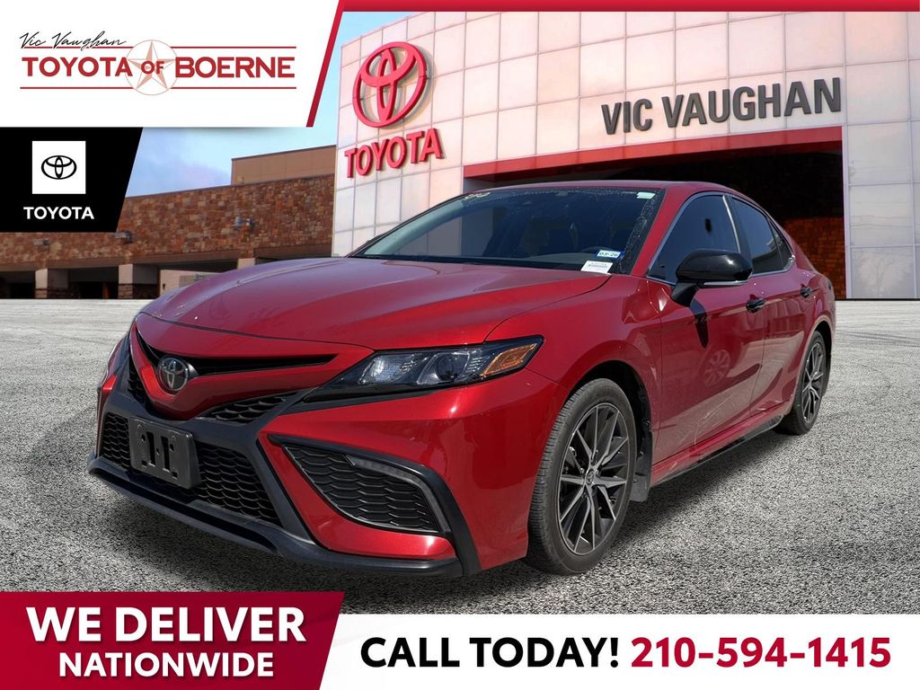 2024 Toyota Camry SE FWD