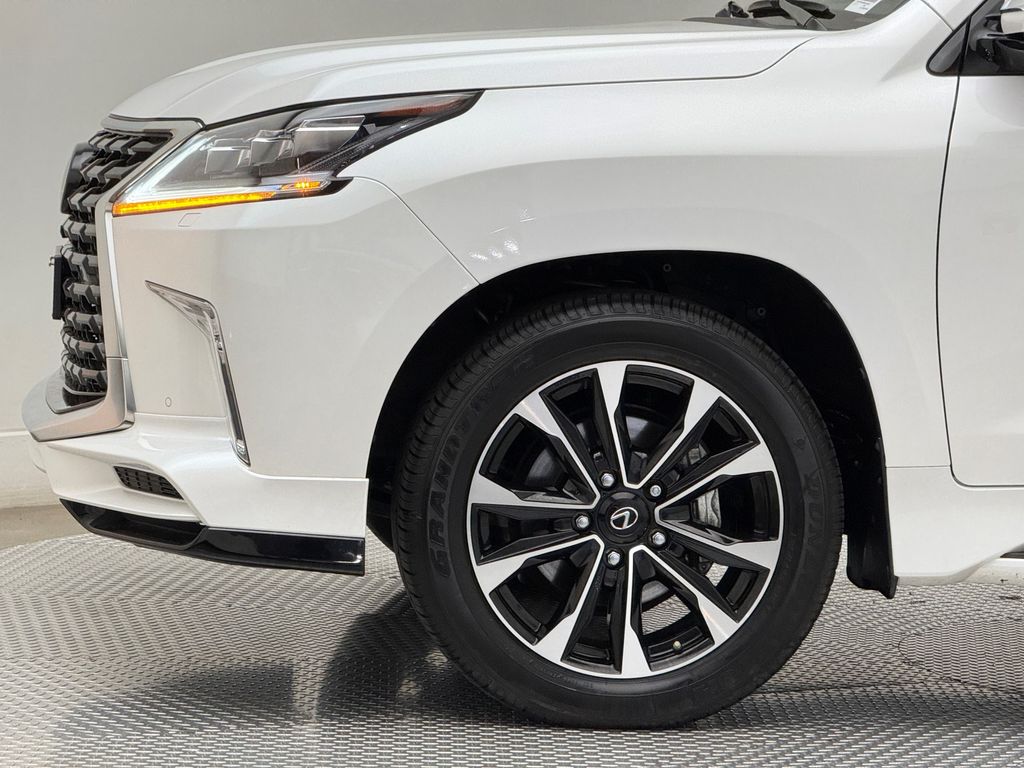 Thumbnail: 2021 Lexus LX - 10