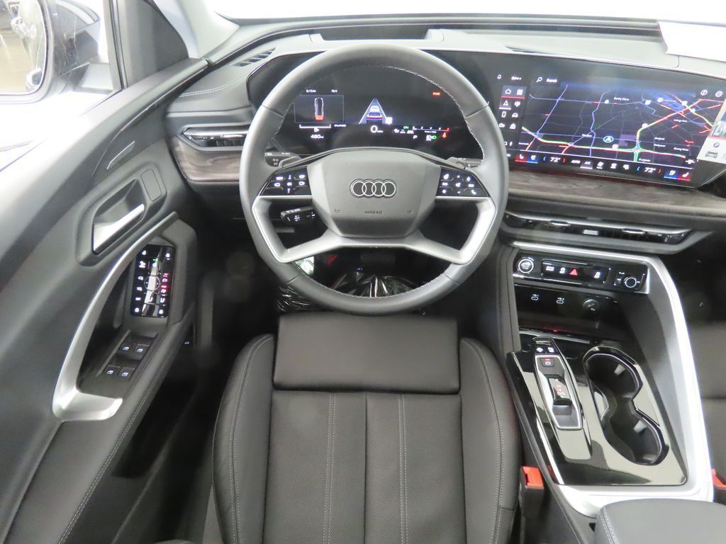 Thumbnail: 2025 Audi Q5 - 12