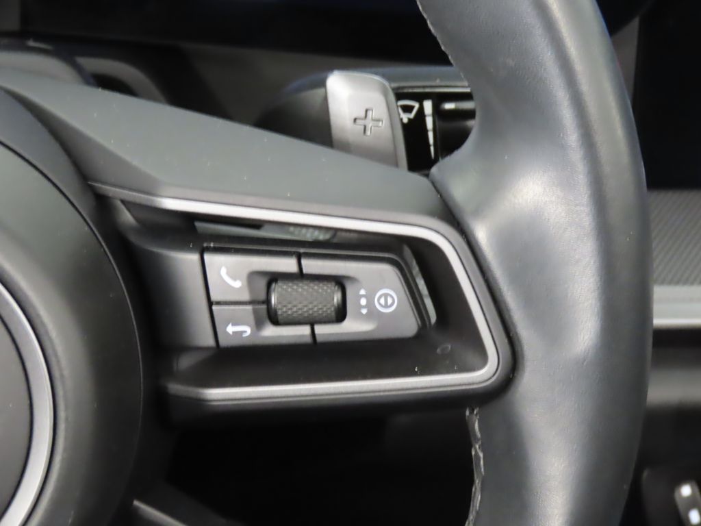 Thumbnail: 2022 Porsche 911 - 29