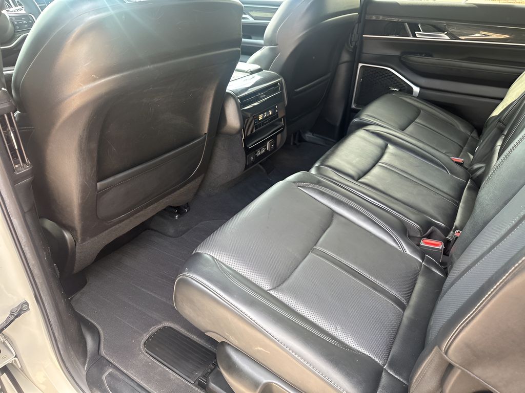 Used 2022 White Jeep Series II image 20