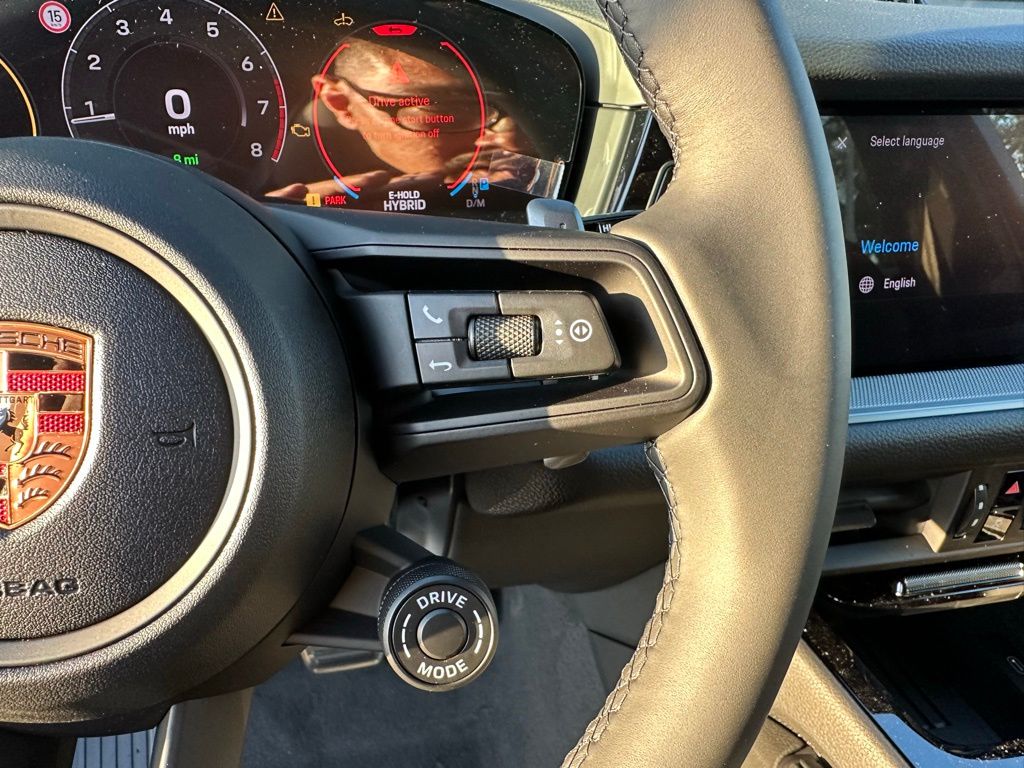 Thumbnail: 2026 Porsche Cayenne - 22