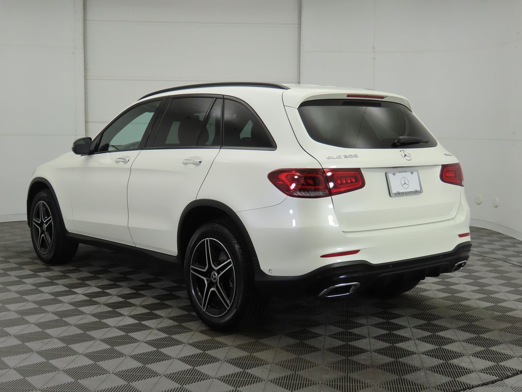 2021 Mercedes-Benz GLC 300 7