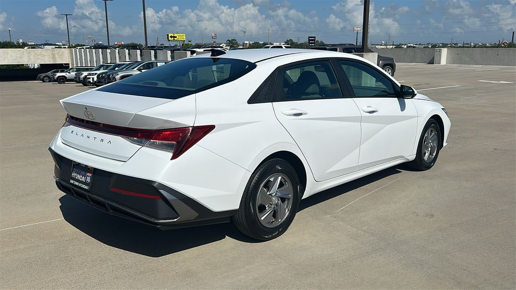 2024 Hyundai Elantra SE White at Classic Elite Chevrolet Sugar Land